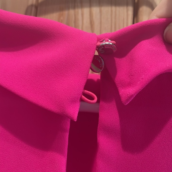 Vince Camuto Hot Pink Blouse - Size Medium - Picture 5 of 11